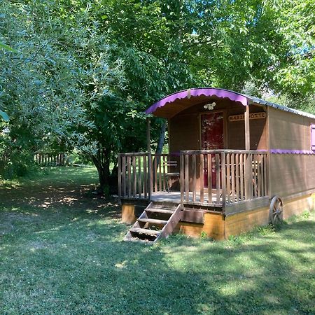 Camping, Hotel De Plein Air Les Cariamas Chateauroux-les-Alpes Eksteriør bilde