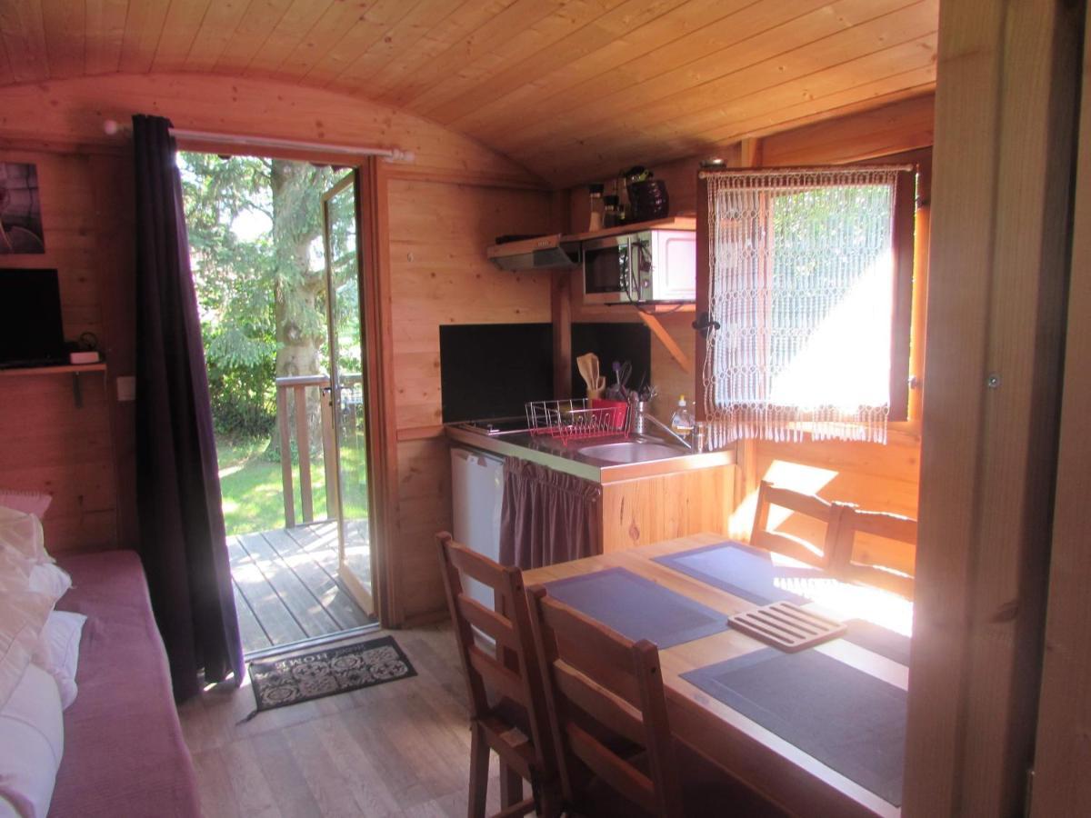 Camping, Hotel De Plein Air Les Cariamas Chateauroux-les-Alpes Eksteriør bilde