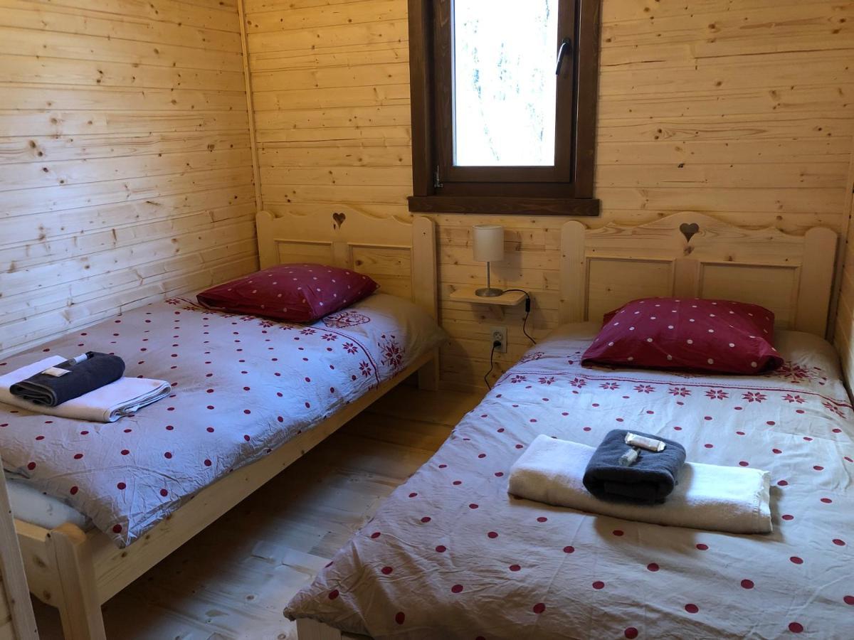 Camping, Hotel De Plein Air Les Cariamas Chateauroux-les-Alpes Eksteriør bilde