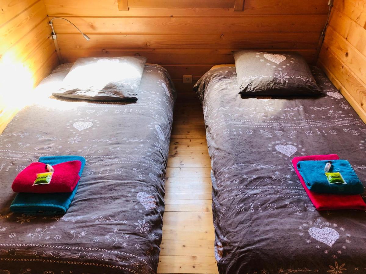 Camping, Hotel De Plein Air Les Cariamas Chateauroux-les-Alpes Eksteriør bilde