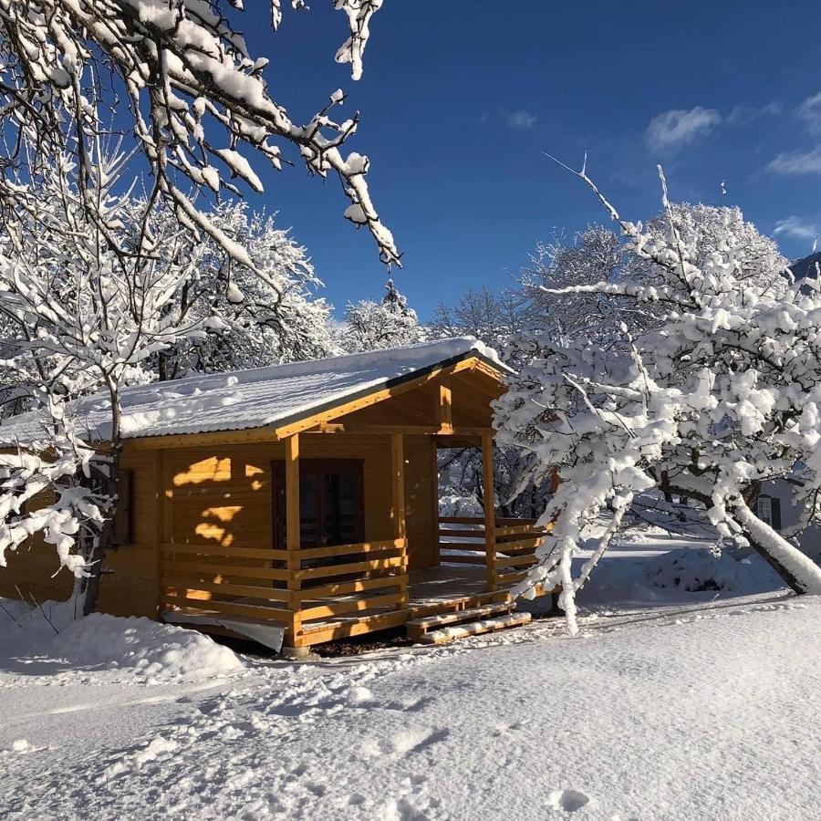 Camping, Hotel De Plein Air Les Cariamas Chateauroux-les-Alpes Eksteriør bilde