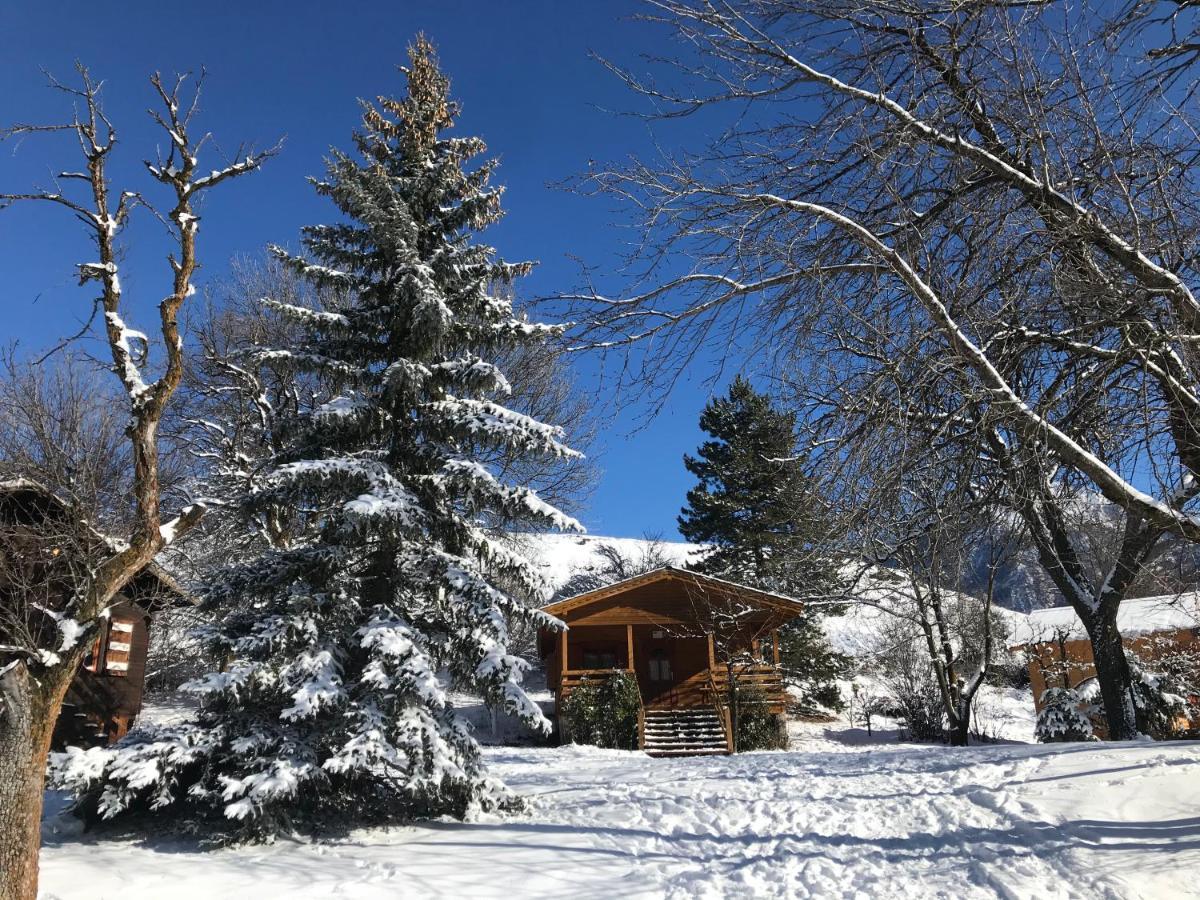 Camping, Hotel De Plein Air Les Cariamas Chateauroux-les-Alpes Eksteriør bilde
