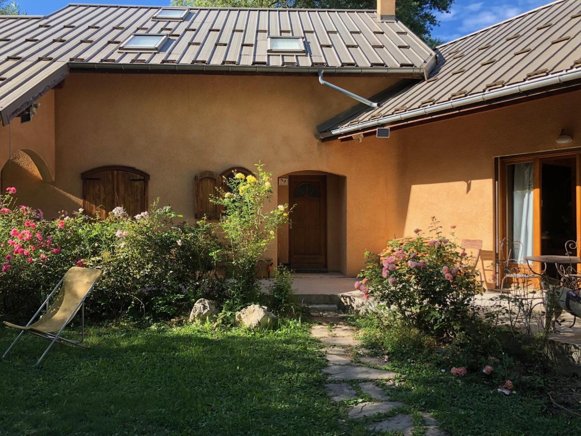 Camping, Hotel De Plein Air Les Cariamas Chateauroux-les-Alpes Eksteriør bilde