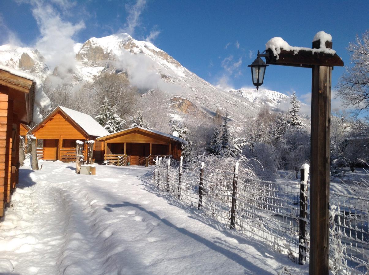 Camping, Hotel De Plein Air Les Cariamas Chateauroux-les-Alpes Eksteriør bilde