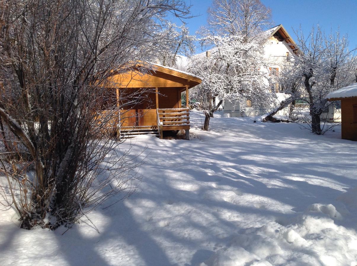 Camping, Hotel De Plein Air Les Cariamas Chateauroux-les-Alpes Eksteriør bilde