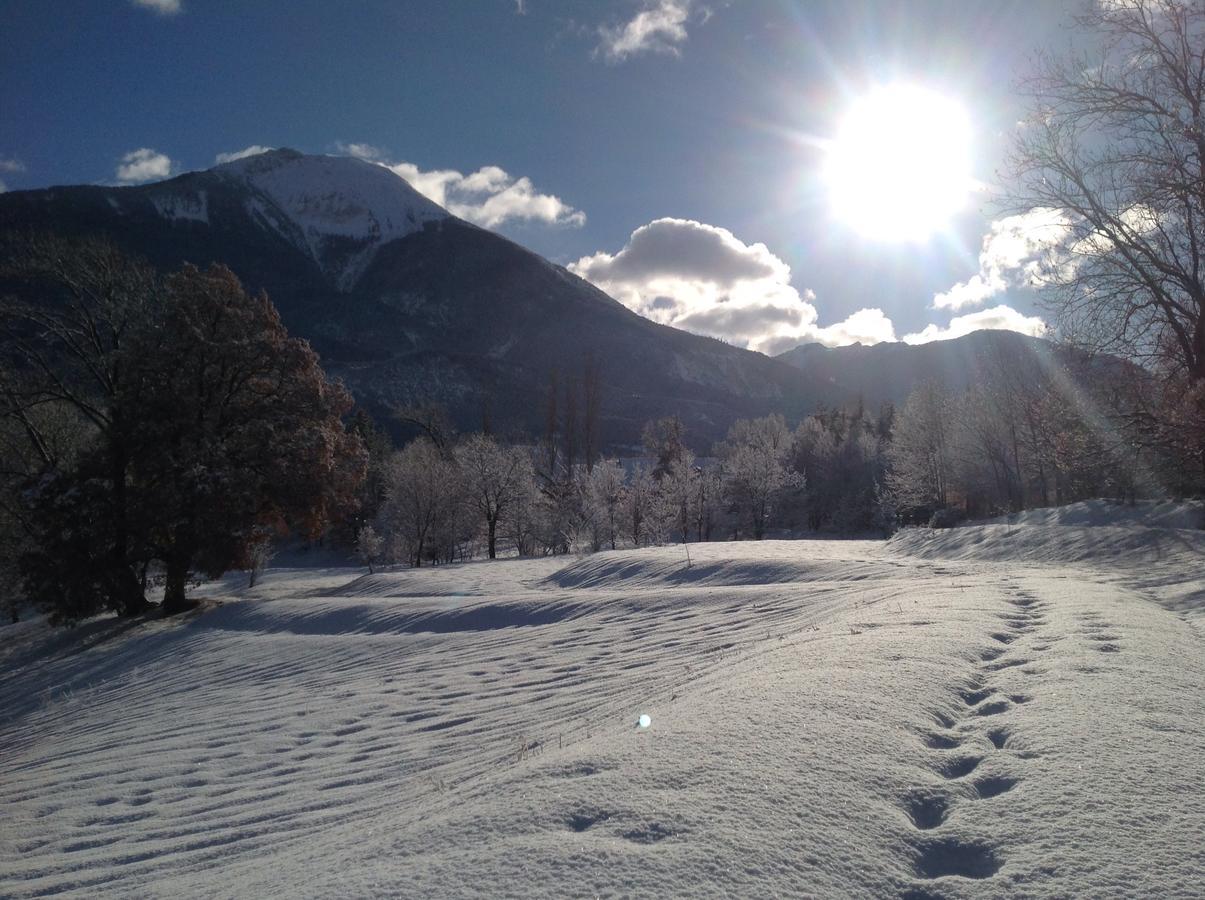 Camping, Hotel De Plein Air Les Cariamas Chateauroux-les-Alpes Eksteriør bilde
