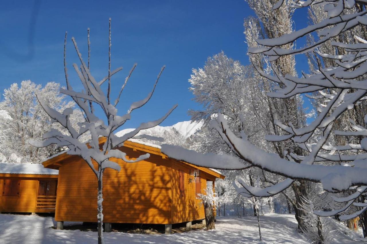 Camping, Hotel De Plein Air Les Cariamas Chateauroux-les-Alpes Eksteriør bilde